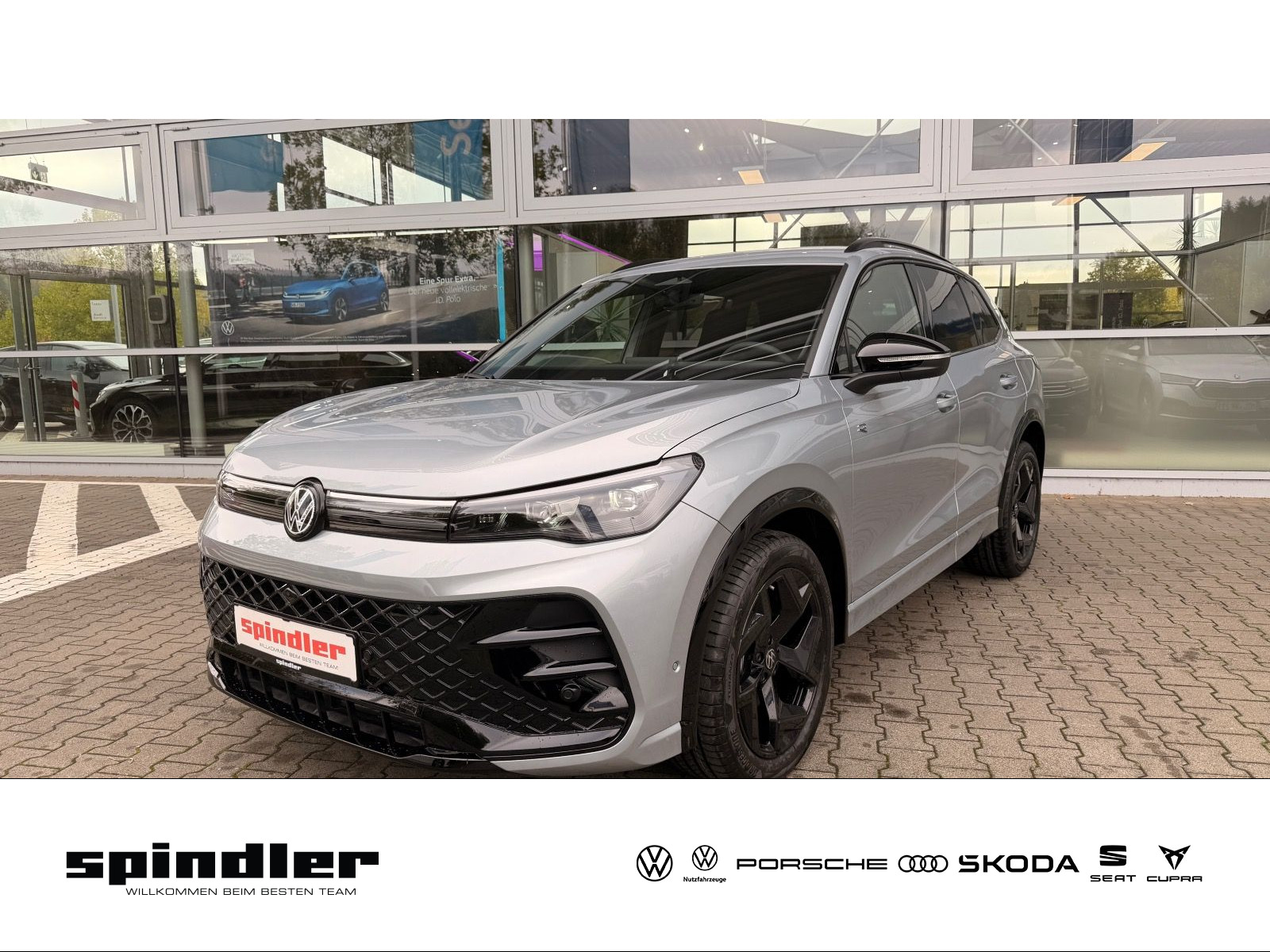 Volkswagen Tiguan R-Line 2,0l TDI 150PS AHK IQ.Drive Black&Style